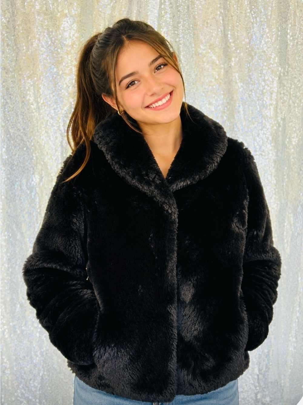 Patagonia Black Plush Teddy Jacket Young girl size (XL) for women size S